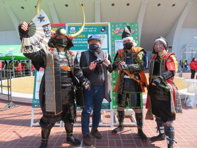 隔壁家的低级别联赛:日本J3联赛开幕 战国Cosplay