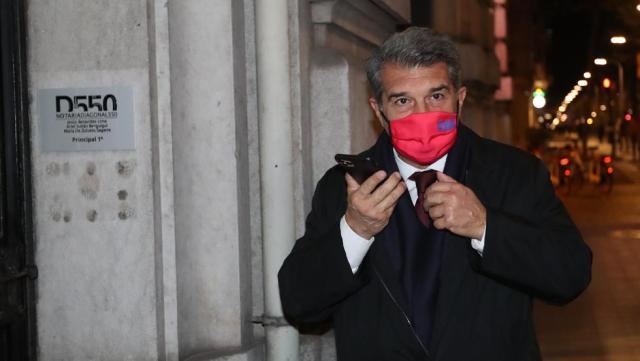 开云app安全认证-巴萨球迷的美丽故事助拉波尔塔渡过首个危机