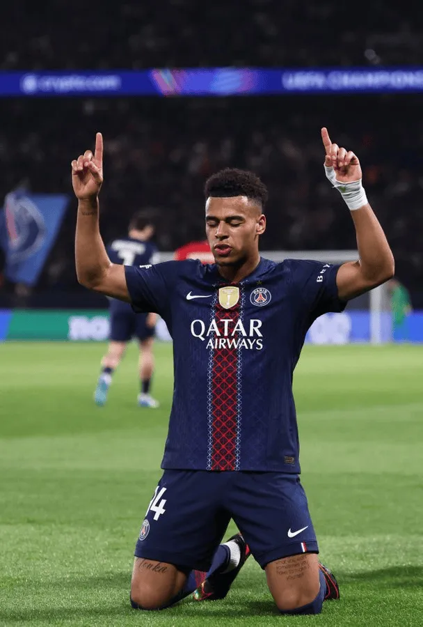 开云体育娱乐app安全-法国球员欧冠淘汰赛射手榜：本泽马34球居首，杜埃位列第七